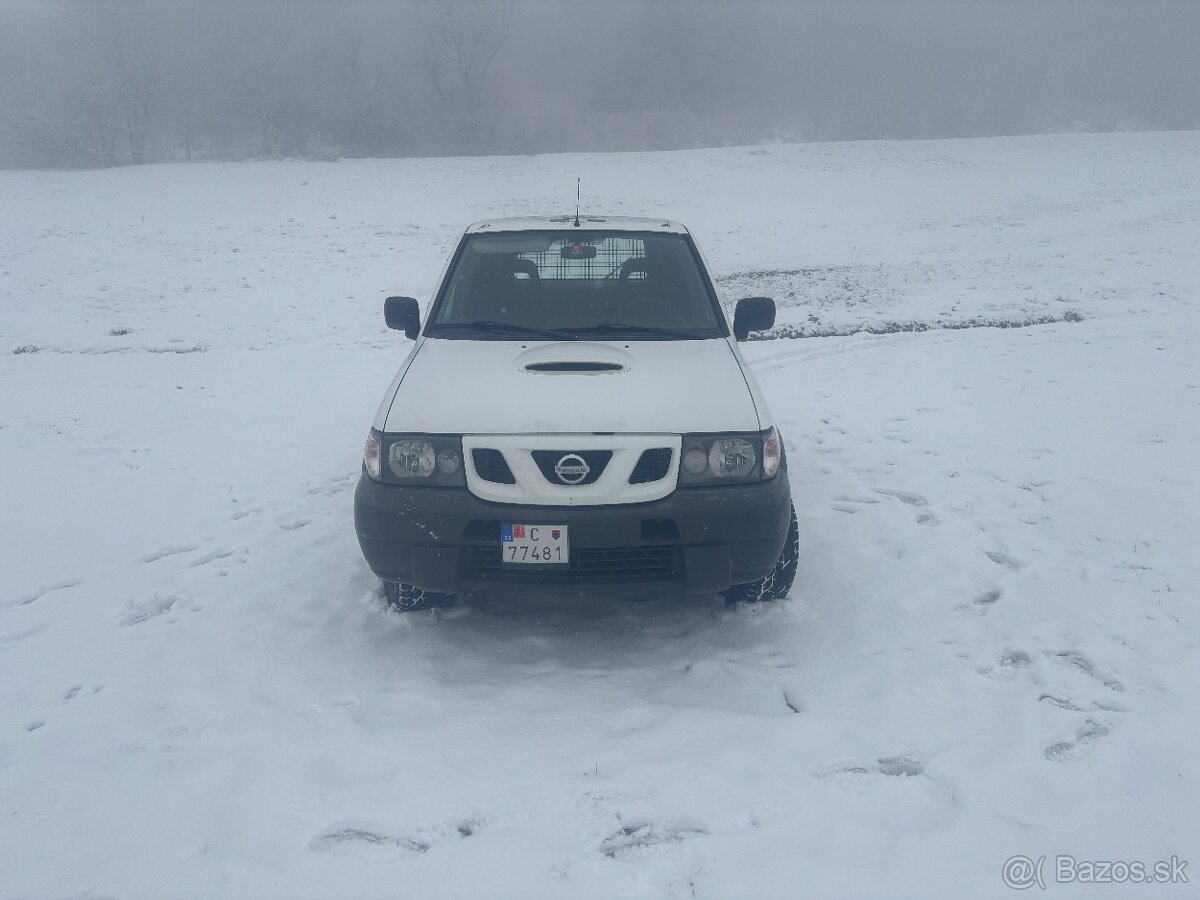 predám nissan terrano 2.7 tdi 92kw 3dv - 10