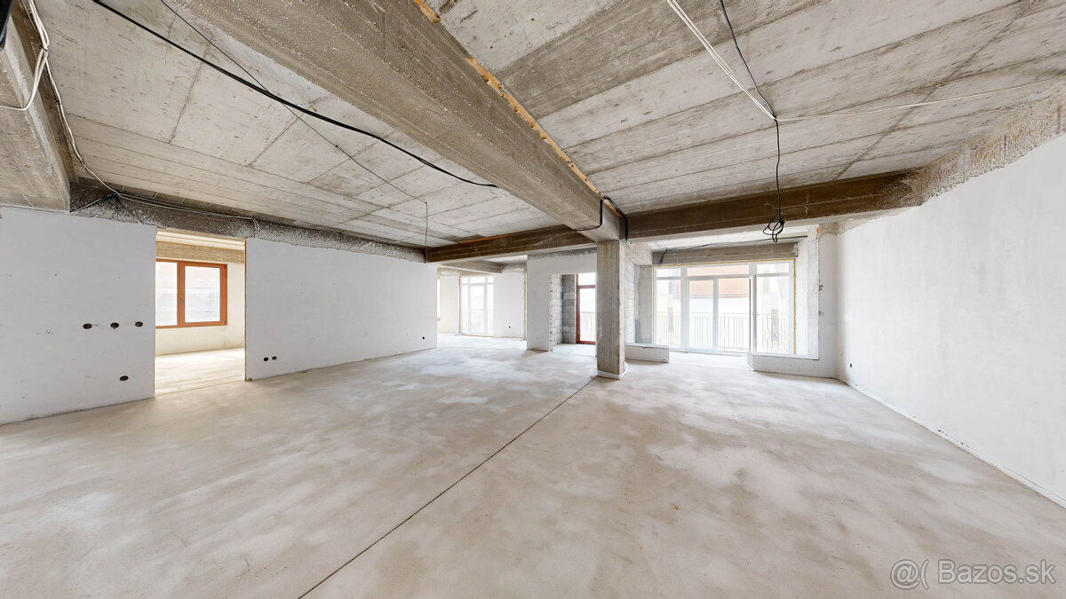 TOP lokalita Exkluzívny priestor pre bývanie aj biznis o vý - 10