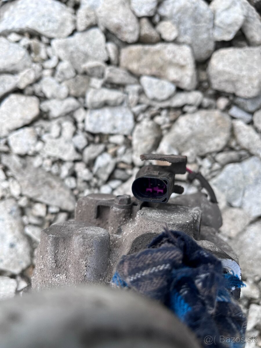 Škoda Fabia 2,Roomster kompresor,štarter,poloos,servoriadeni - 10