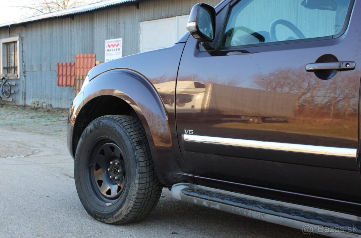 Nissan Pathfinder 3.0 V6 A/T 7MIEST - 10