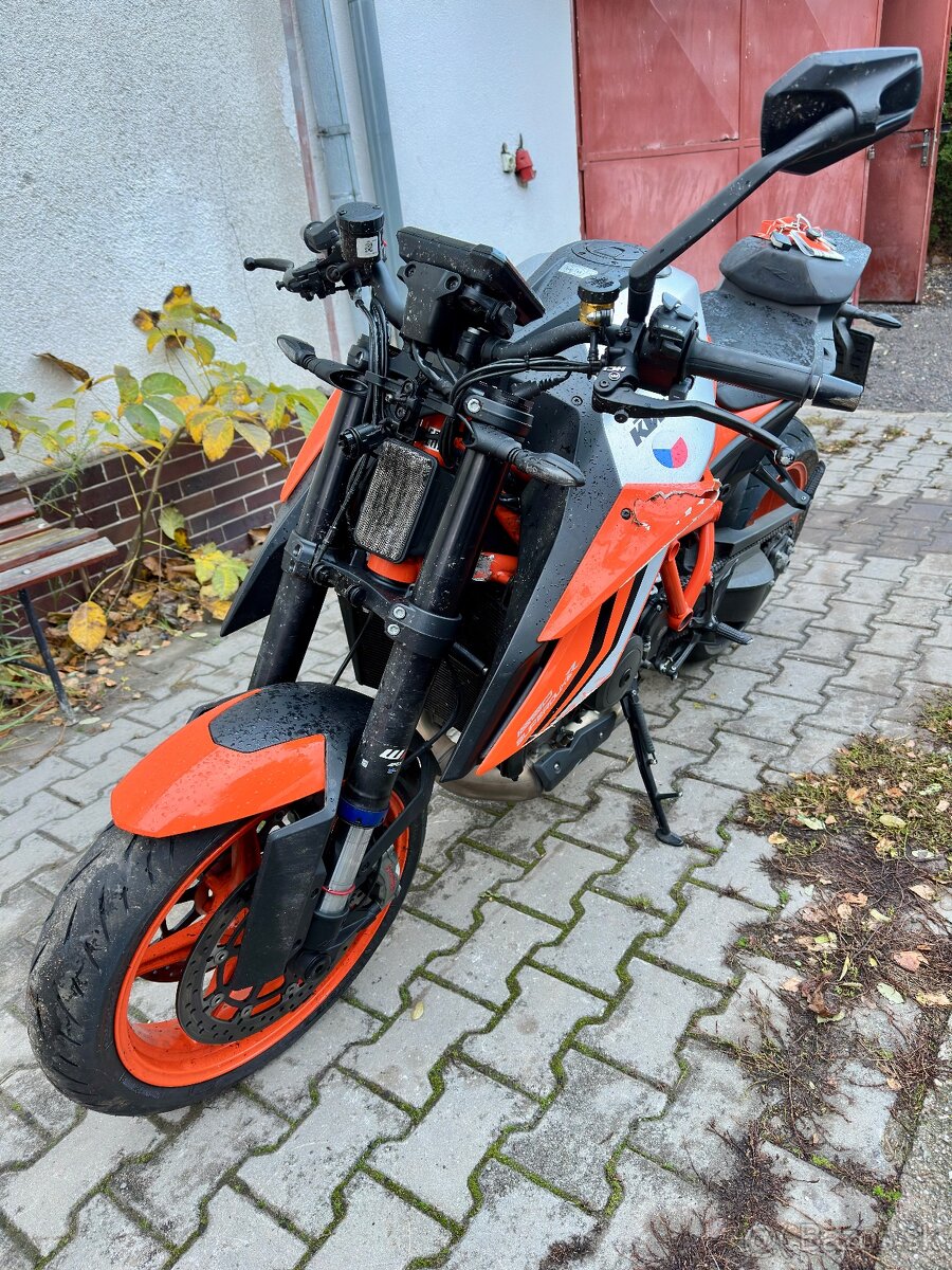 Ktm 1290 super duke R evo - 10