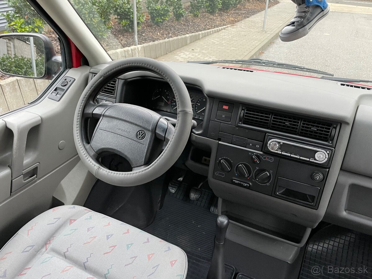 VW Transporter T4 2.5 TDI KLIMA - 10