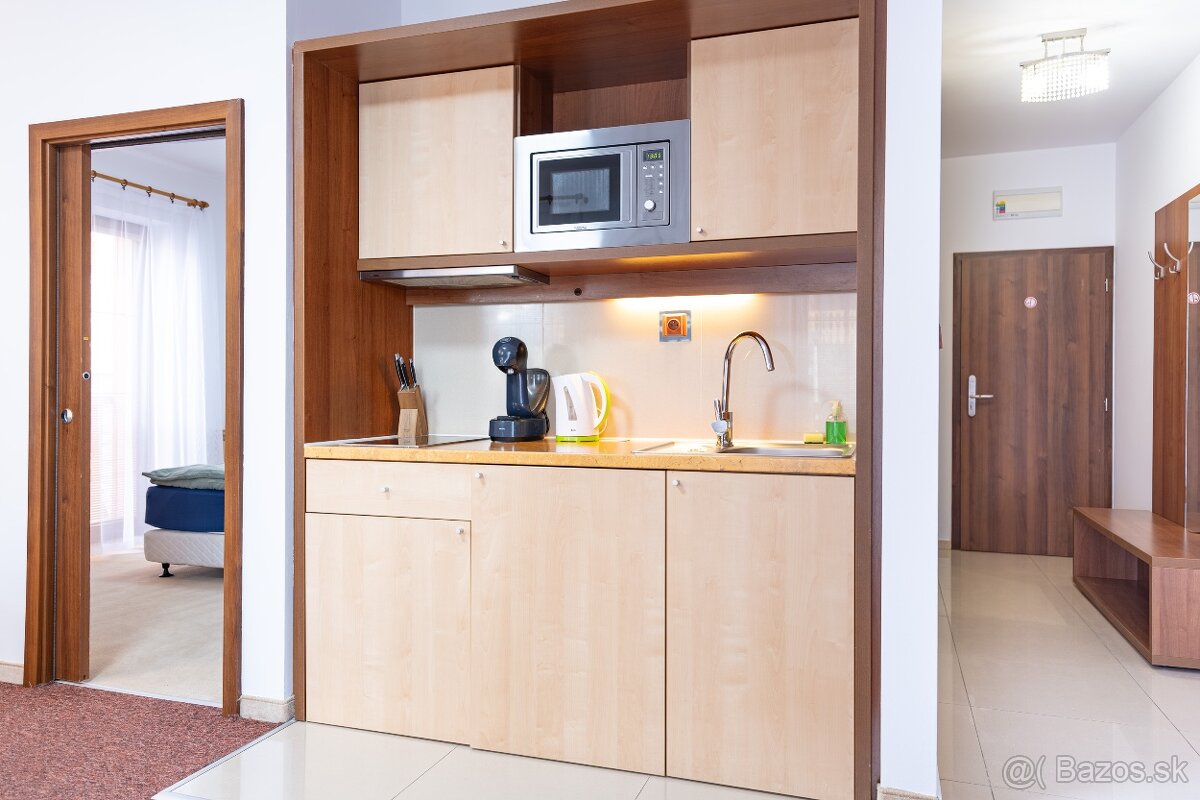 EXKLUZÍVNE Ponúkame na predaj 2 izbový apartmán - 10
