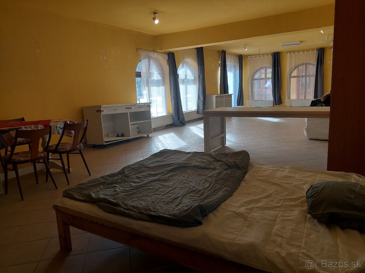 Bezbariérový byt 98 m2 v centre Lučenca - 10