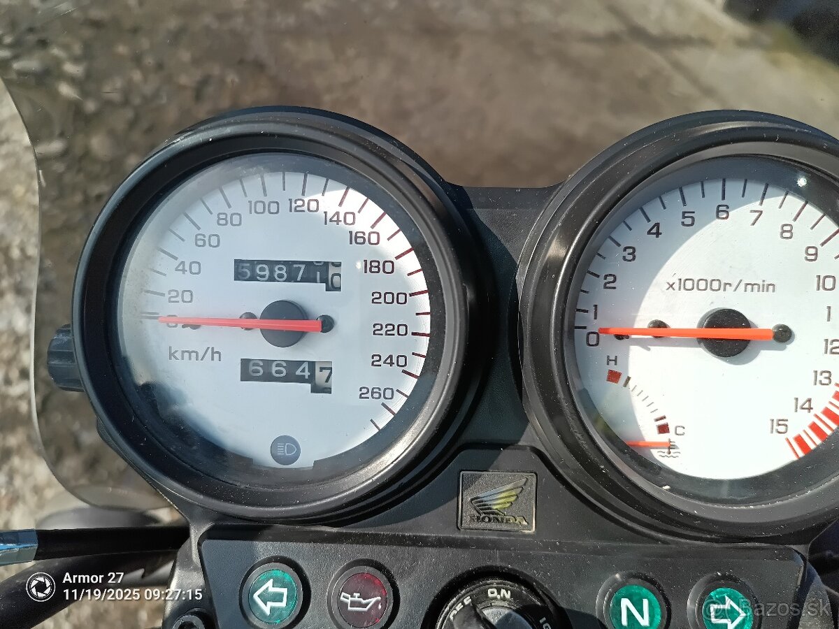 Honda Hornet 600 - 10