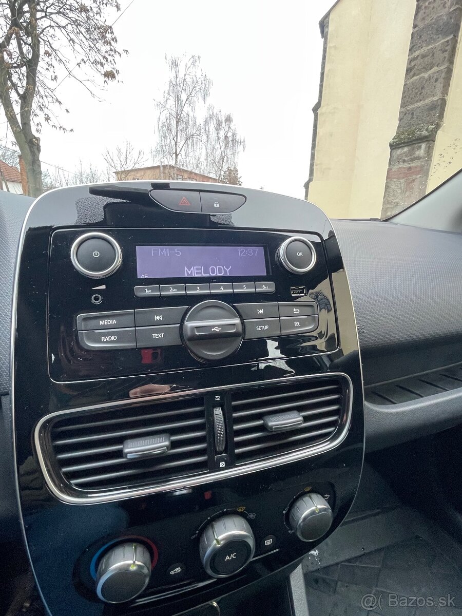 Renault clio 1.2 - 10