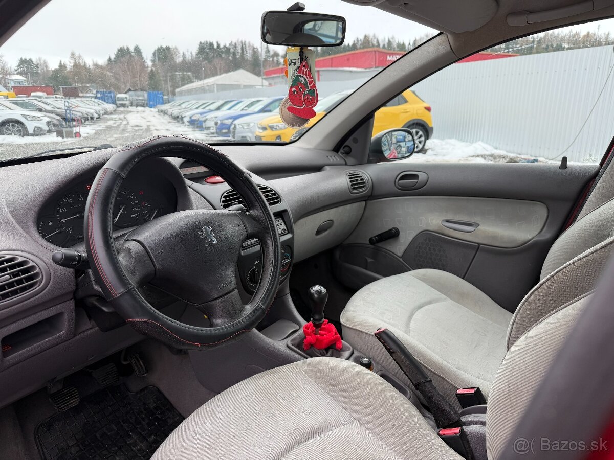 Peugeot 206 1.1 XR Présence - 10
