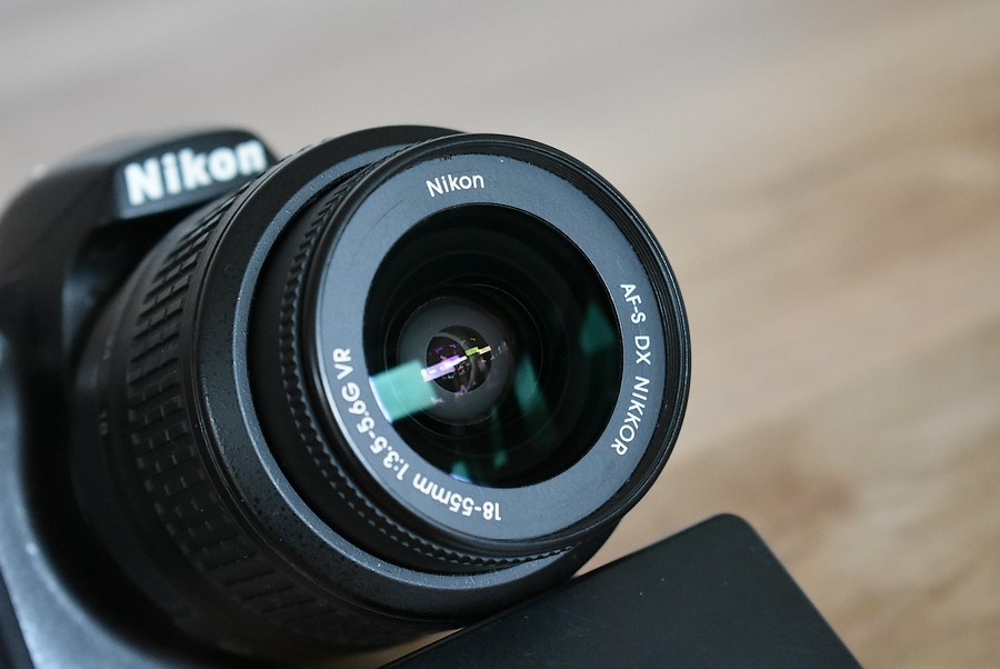 Nikon d3200 s VR AF 18-55 + brasna - nafotene 18 tisic.sn. - 10