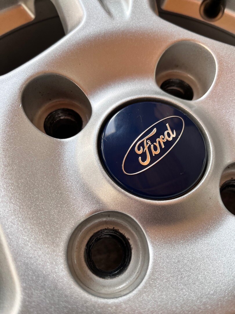 4x108 R14 Ford Fiesta 2016 Originál Alu disky + matice - 10