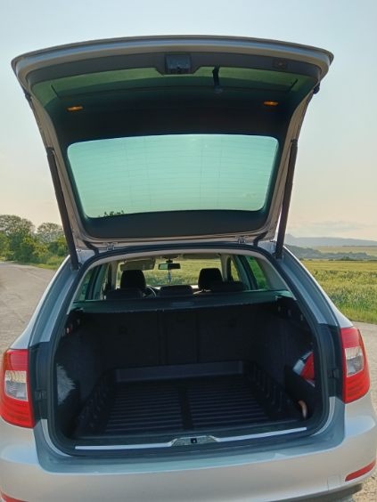 Superb Combi 2.0TDI 103kw DSG - 10