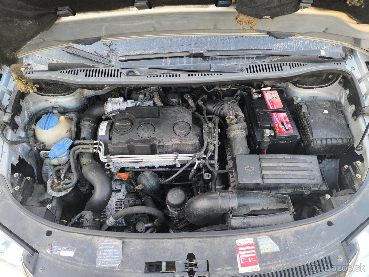 VW Touran 1.9TDi, 77 kW, 7 miestne - 10