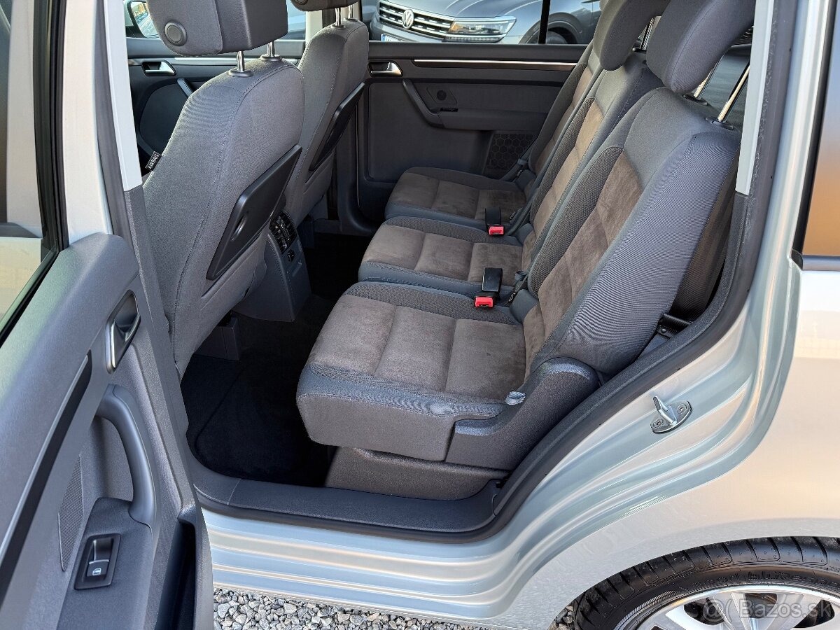 Volkswagen Touran 1.4TSI Highline - 10