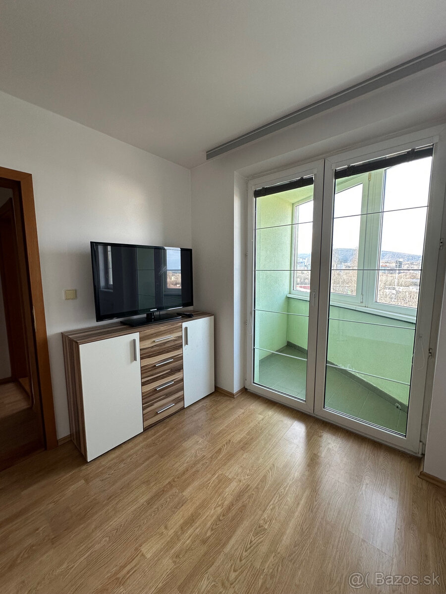 TOP ponuka: 3-izbový byt s 2 loggiami – Lamač, Bakošova ul. - 10