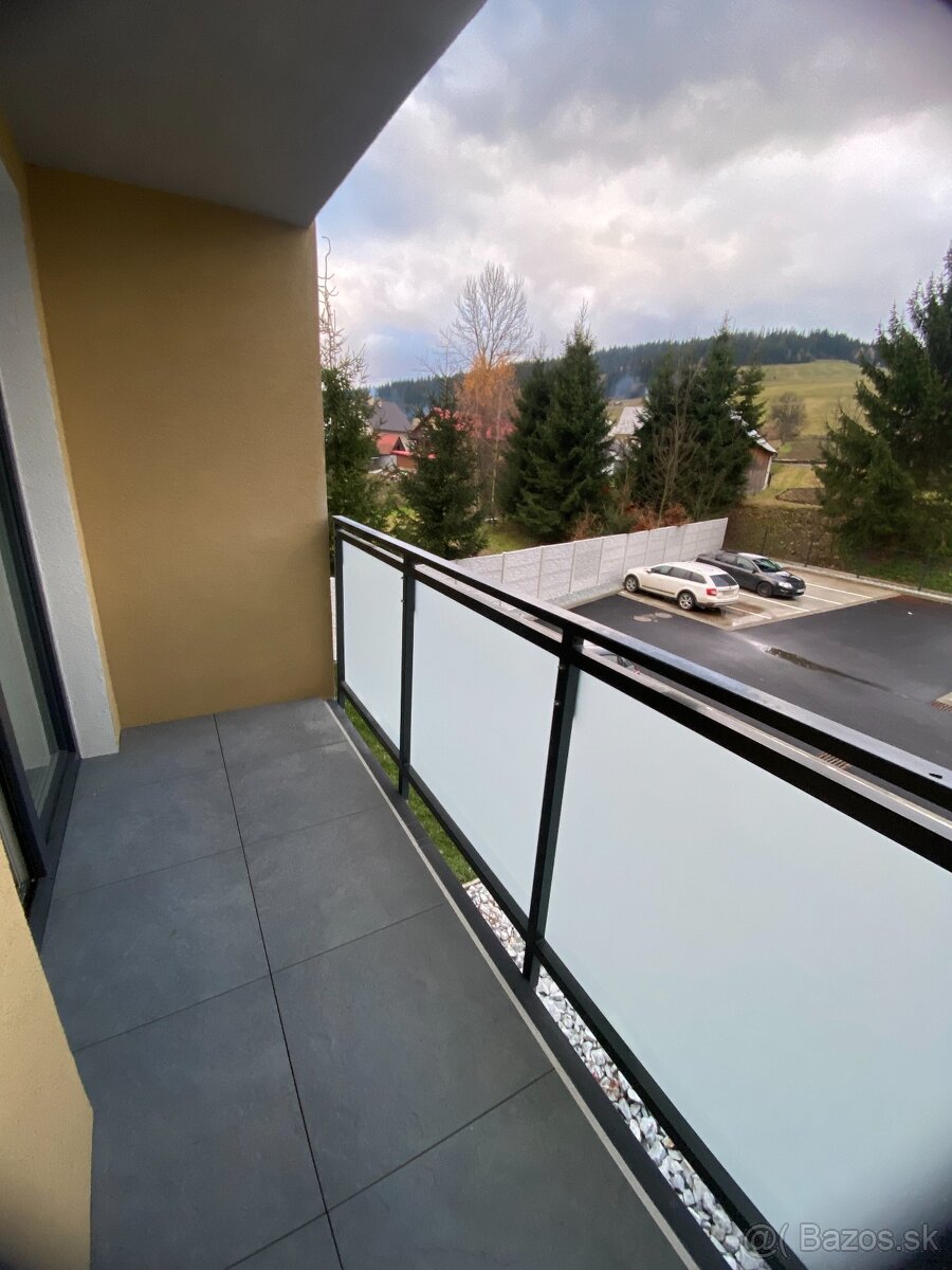 Prenájom 2 izbového bytu Eden Zakamenne - 10