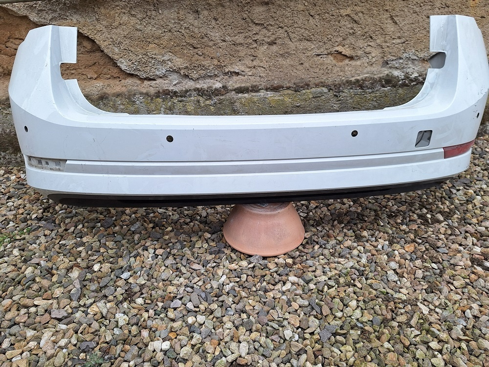 Škoda Octávia - použité náhradné diely - 10