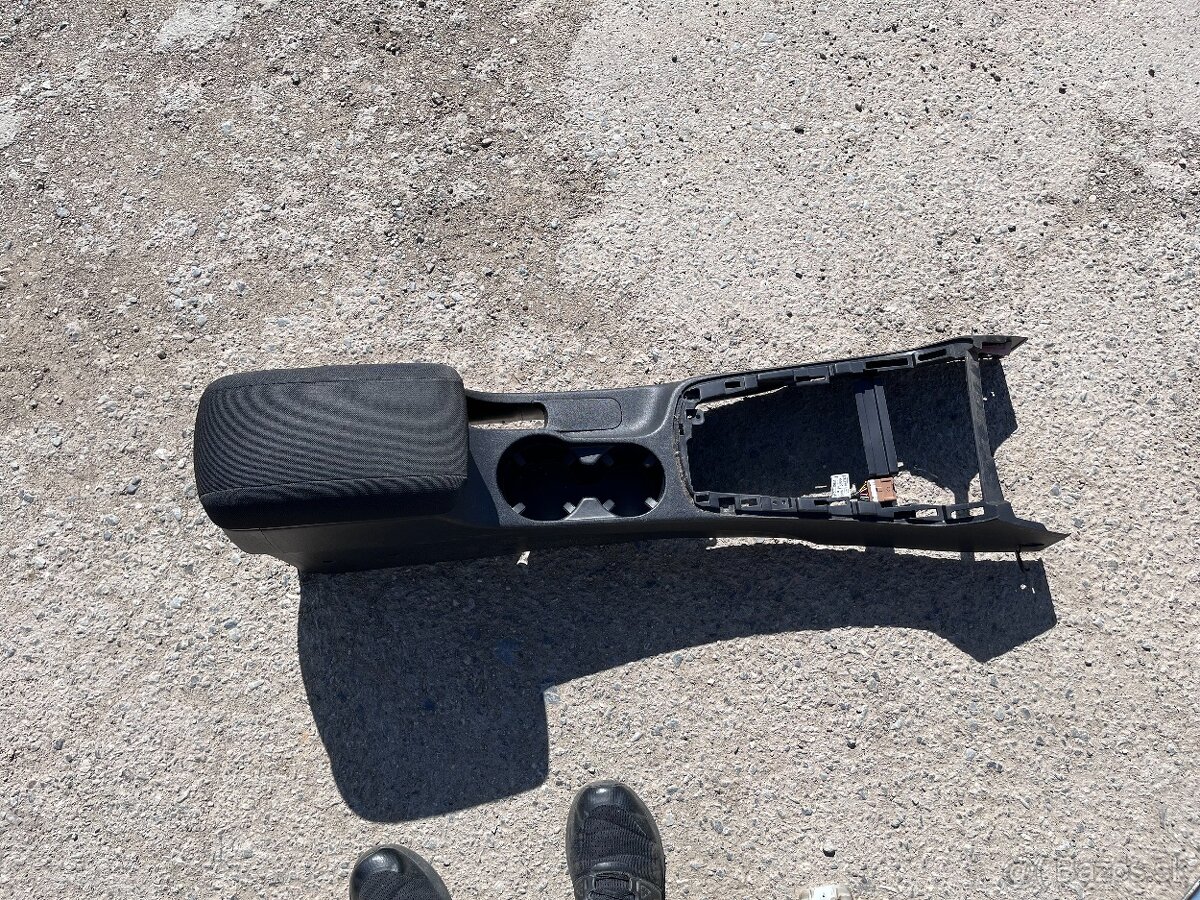 Hyundai i30 07 - 12 packa vypinac svetiel stieračov opierka - 10