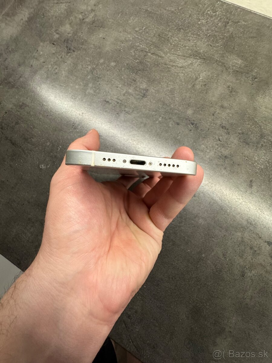 Predam Iphone 12 64gb biely - 10