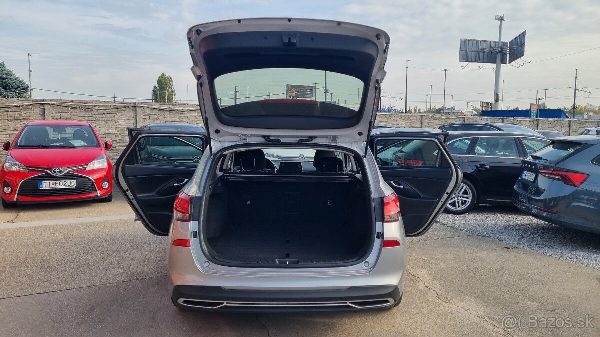 Hyundai i30 CW 1,5 TGDI Family, 117kw, AT/7 - 10