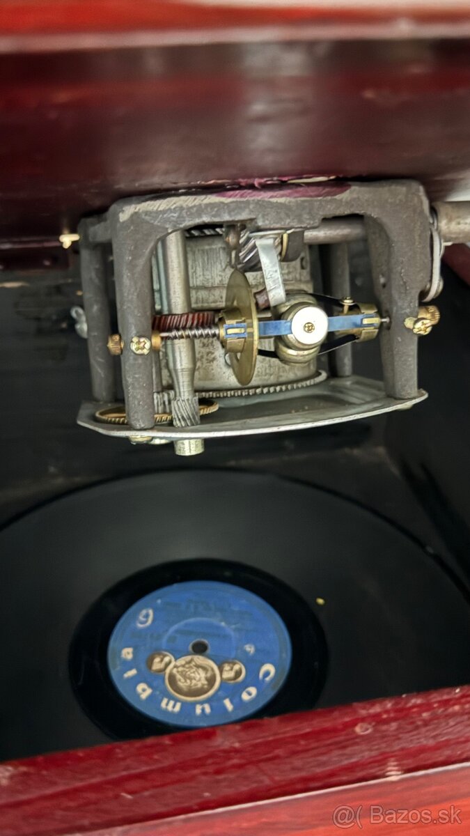 Predám starožitný gramofón HIS MASTER’S VOICE (HMV) - 10