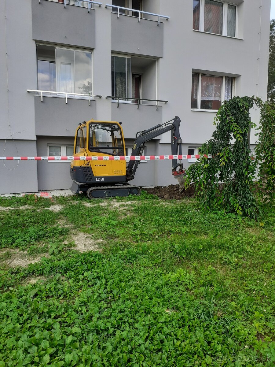 Vykopove a zemne prace, bager,unc - 10