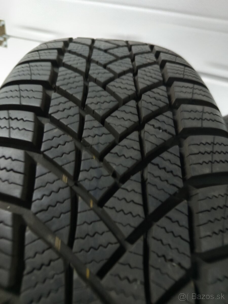 R15 195/65 - 10