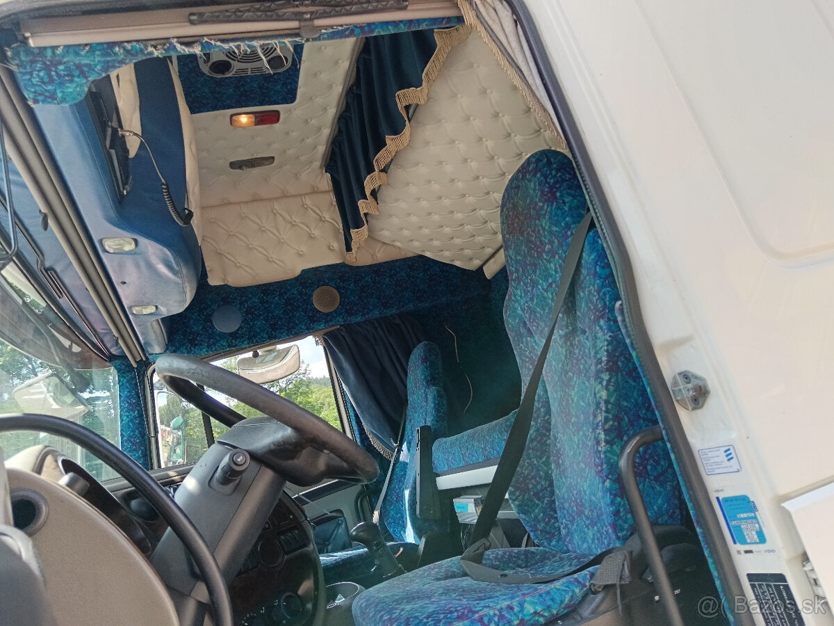 DAF XF 105.460 PŘEPRAVNÍK STROJŮ A VOZIDEL -14 T - 10