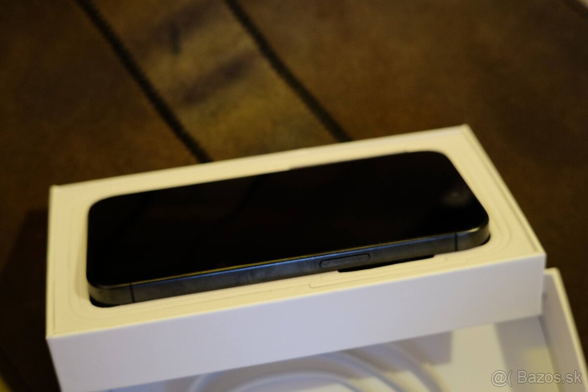 Apple iPhone 15 PRO 256 GB Titanium Black 12/2023 - 10