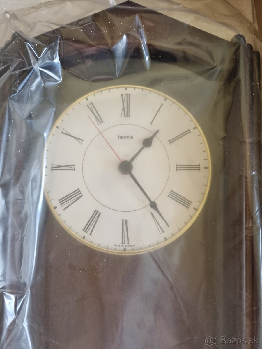Hodiny Hermle rádiom riadené - 10