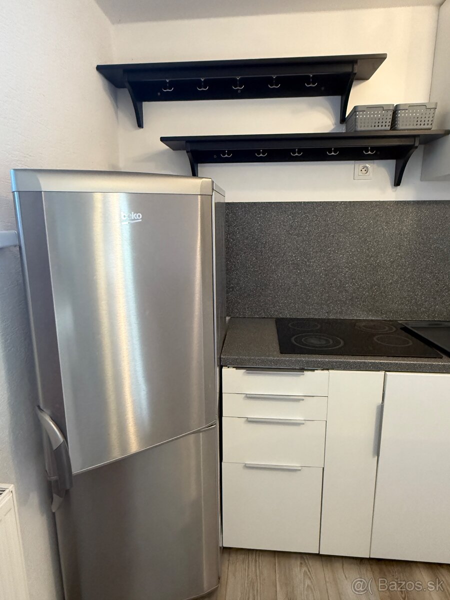 Kuchyna so spotrebičmi - 10