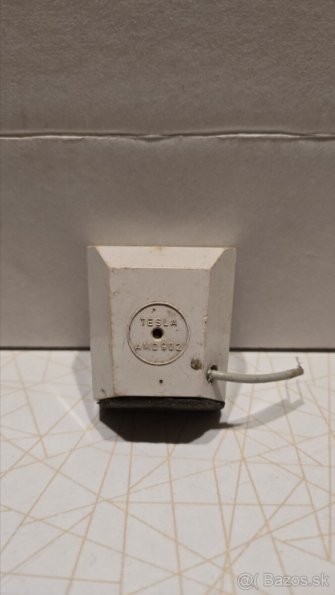 Tesla mikrofony - 10