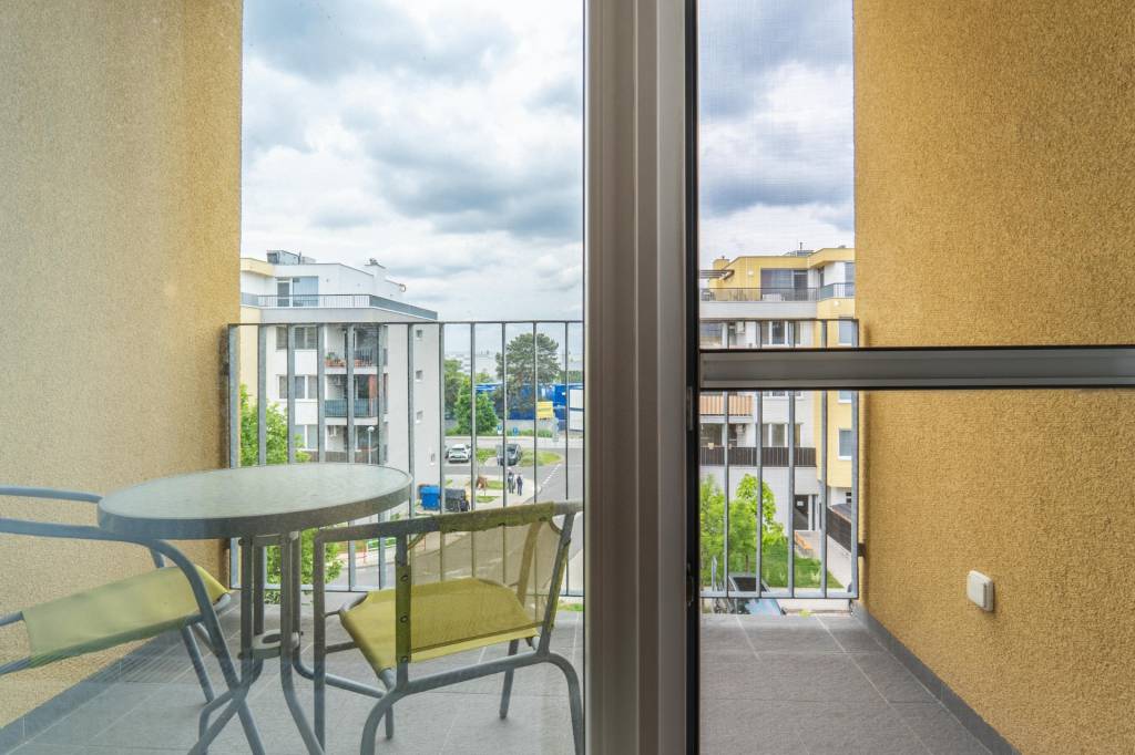 Babony TRE I Na predaj 2i byt s parkingom - Opletalová, Dev. - 10