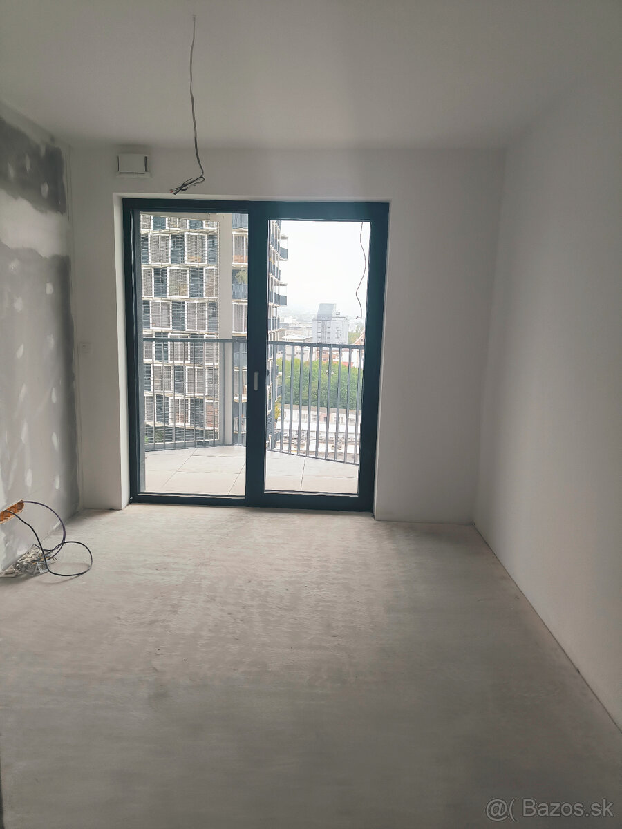 NOVINKA úplne nový 4-izbový byt v novostavbe GUTHAUS,111 m² - 10