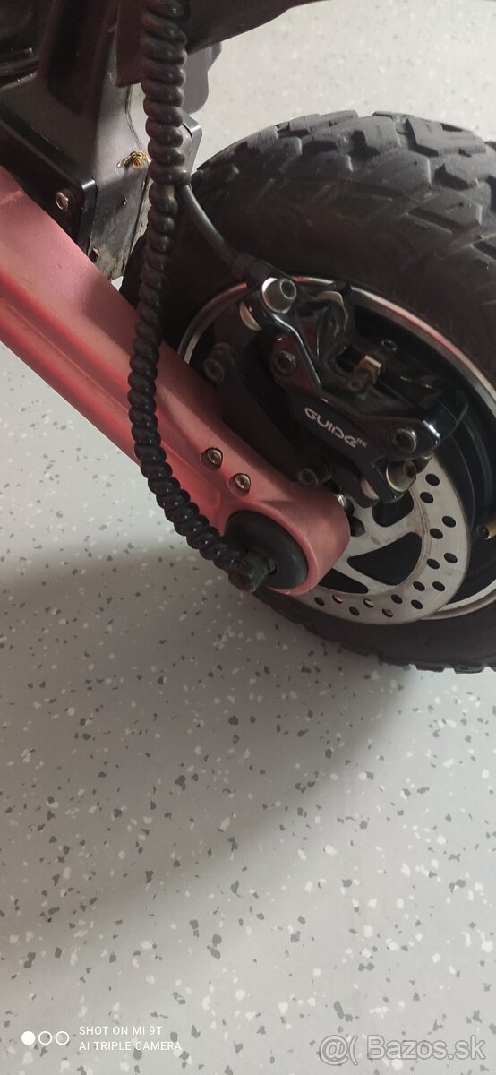 Predám výkonnú dvojmotorovú celoodpruženú elektrokolobežku - 10