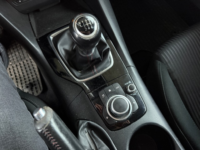 Mazda 3 2.2 Skyactiv -D150 Revolution - 10