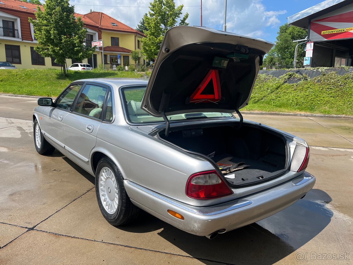 JAGUAR XJ 3.2 V8 Executive 1998 Benzín 174kw A/T - 10