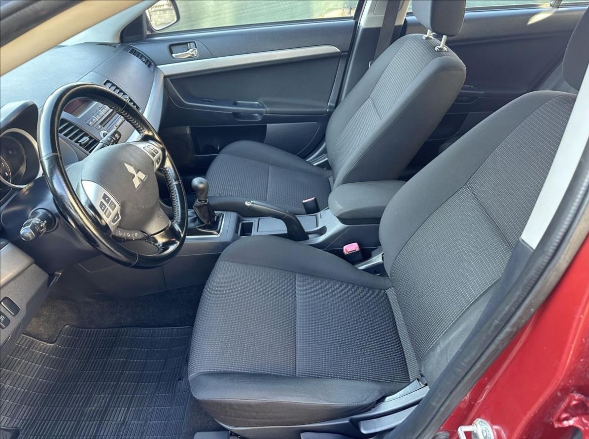Prodám Mitsubishi Lancer 1.8 105kW 2009 119755km - 10
