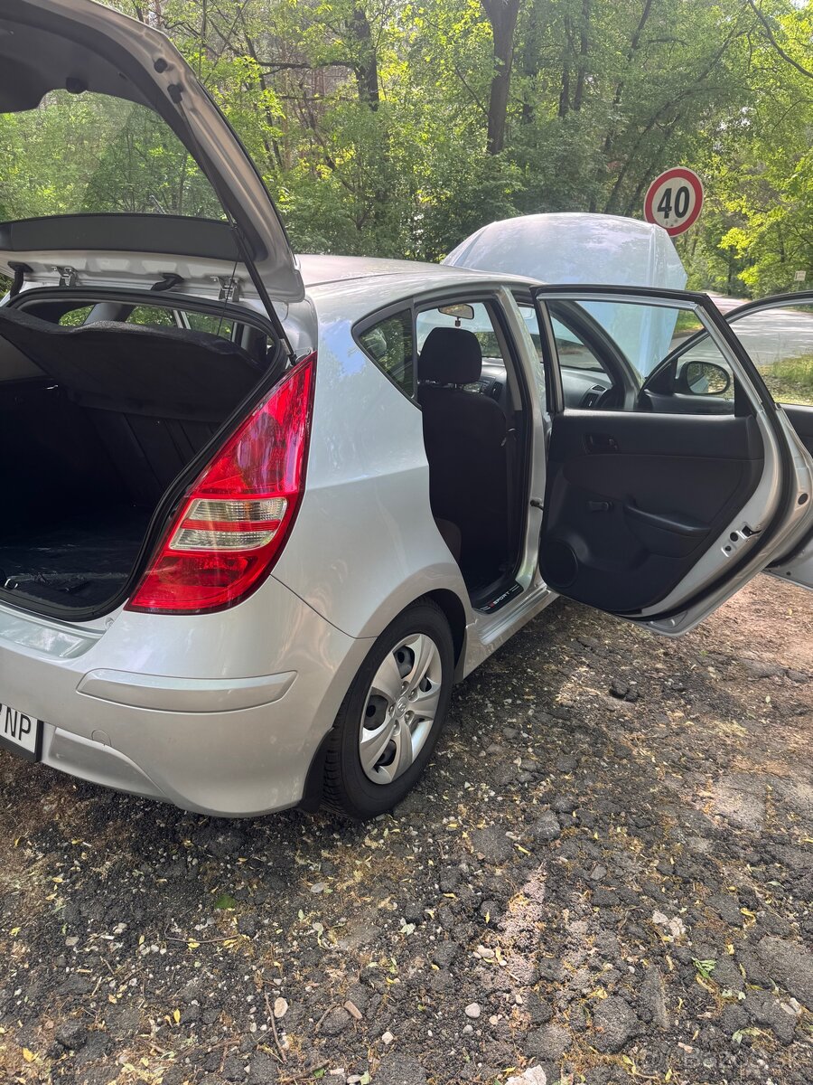 Auto Hyundai I 30 - 10