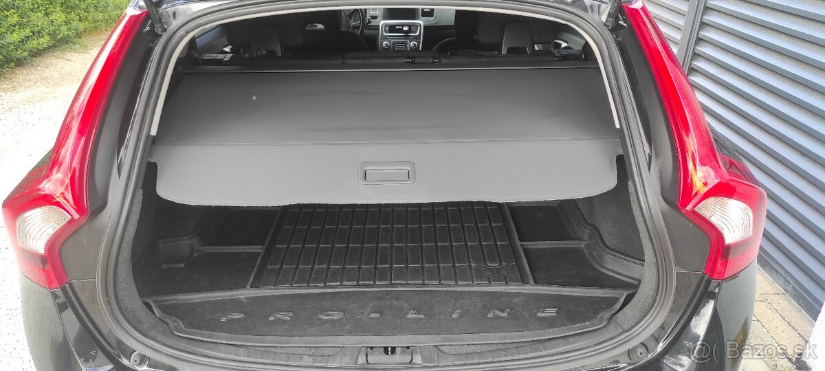 Volvo V60 D4 2.0L Drive-E Base Geartronic 133kW181HP A8 - 10