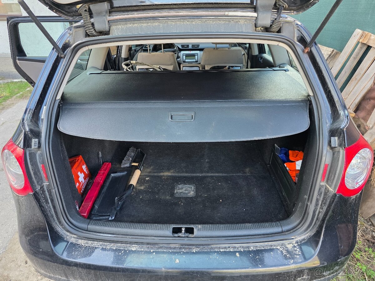 kufor VW Passat B6 sedan - 10