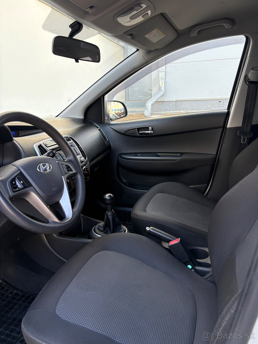 Hyundai i20 1.2 benzín (2013)- len 87000km, nová STK - 10