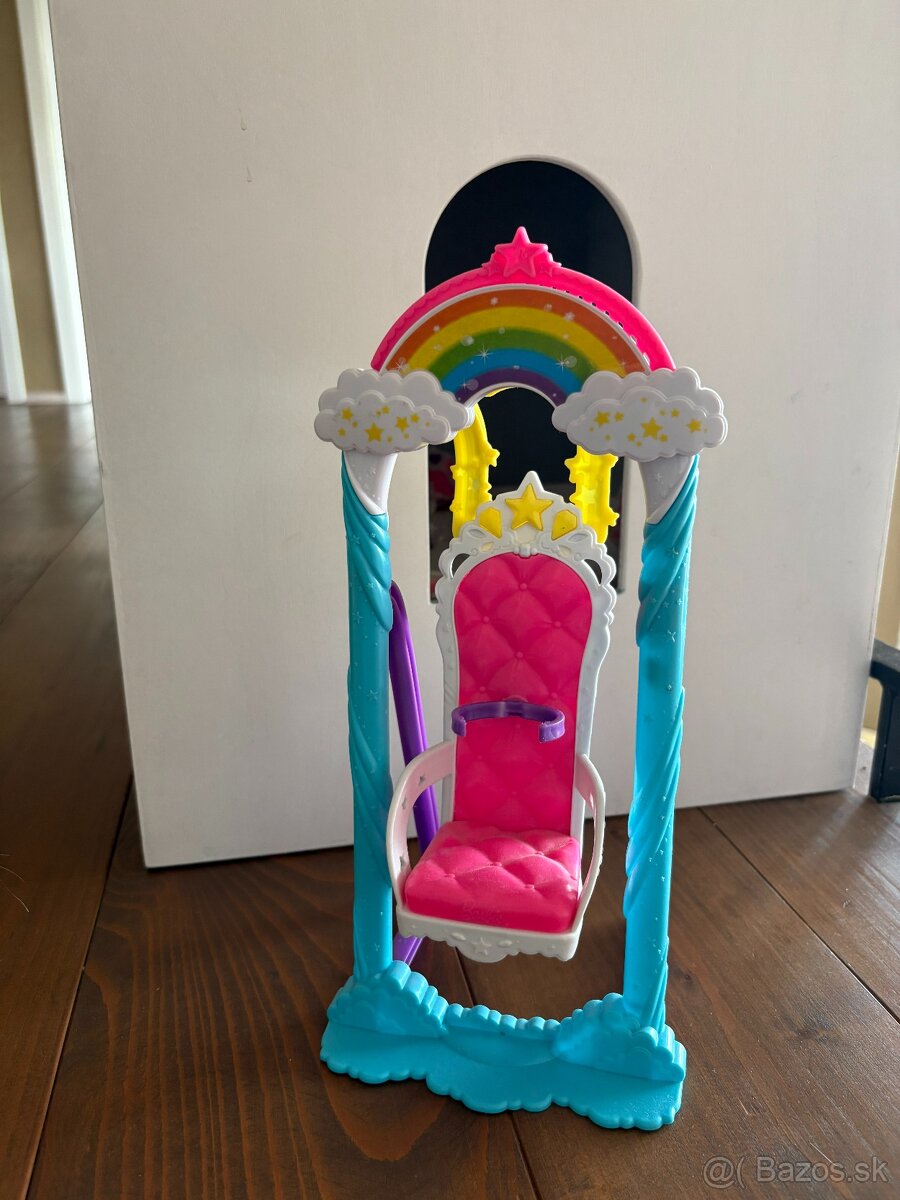 Drevený domček pre Barbie - 10