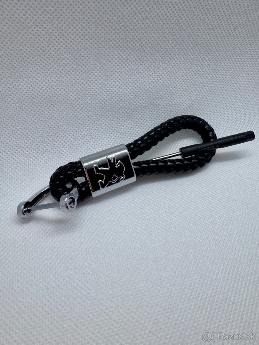 Kľúčenka s logom autá - 10