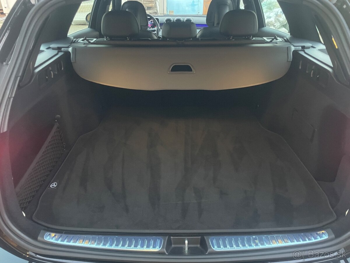 MB C TRIEDA 220d 10/2024 AMG LINE 200PS - 10