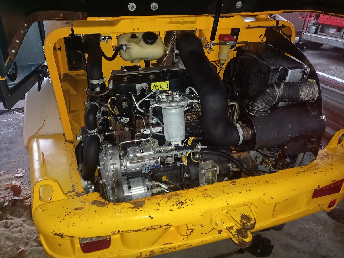 Kolový nakladač JCB 407 - 10