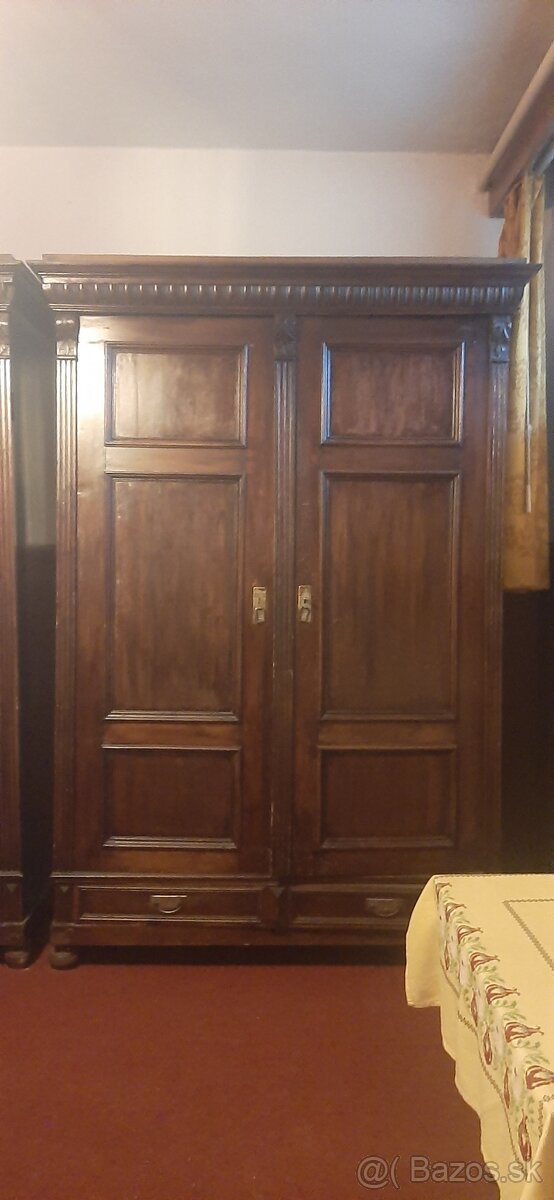 Predám staré stoličky a skrine - 10