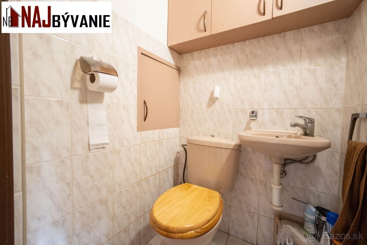 REZERVOVANÉ - Pekný trojizbový byt v Centre Vrútkok s parkov - 10