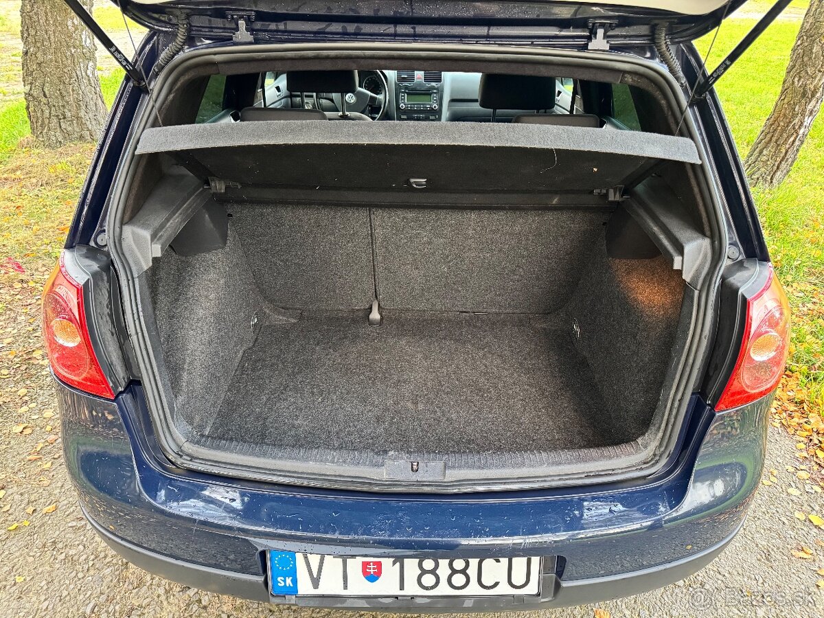 Volkswagen Golf 5 1.4 benzín - 10