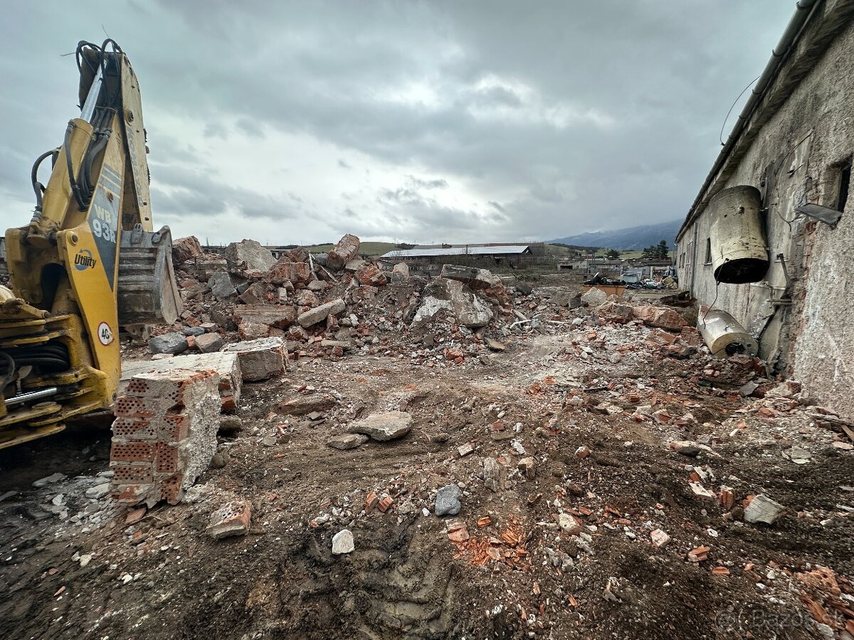 Zemné a výkopové práce- traktorbager - 10