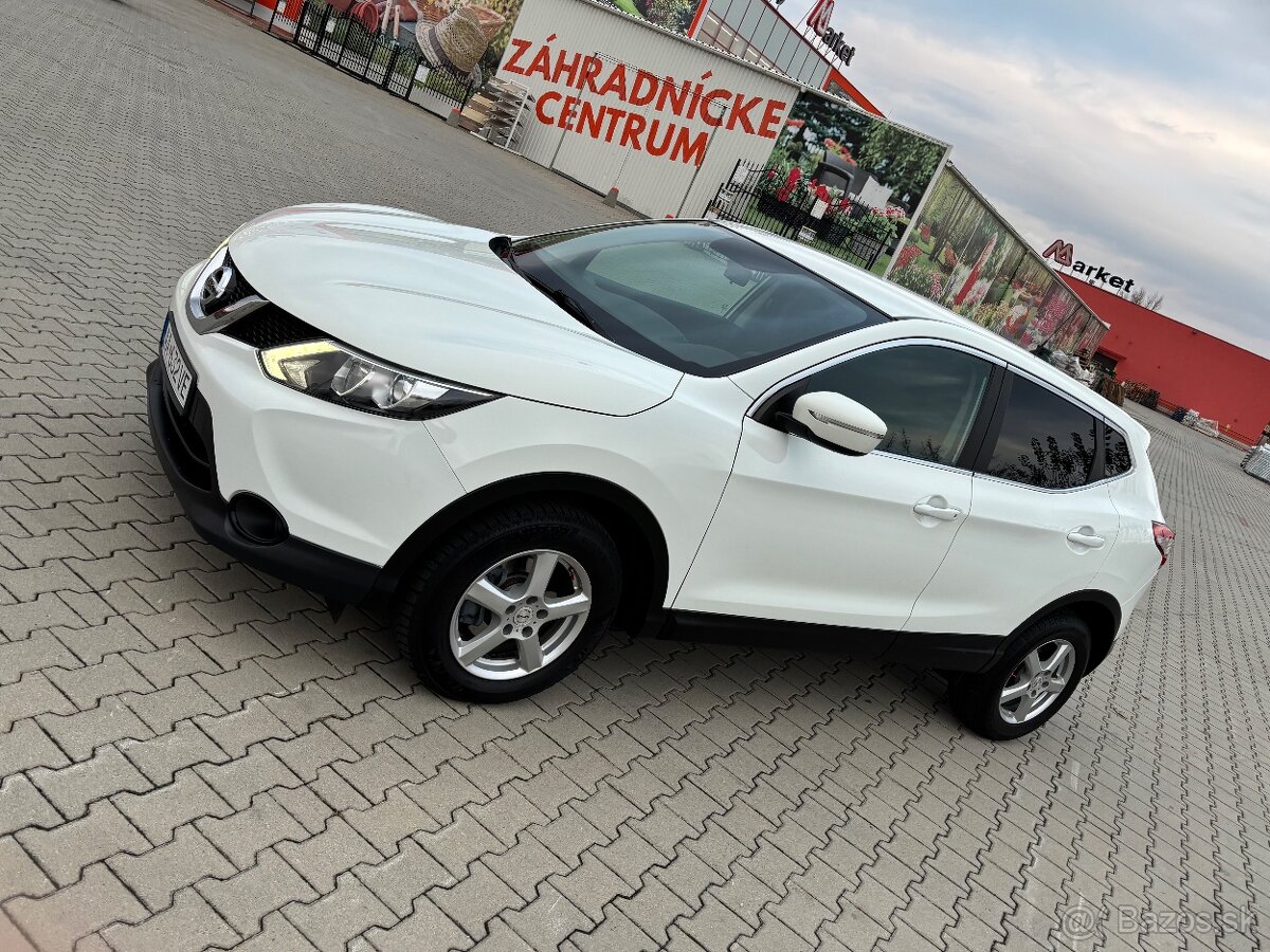 Nissan Qashqai - 10