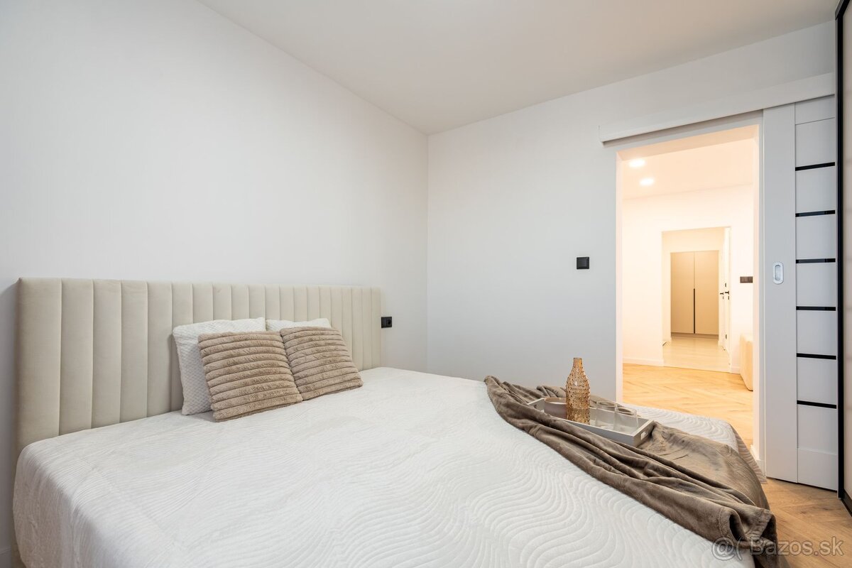 Na predaj pekný 3-izbový byt po rekonštrukcii, ulica Výstaby - 10